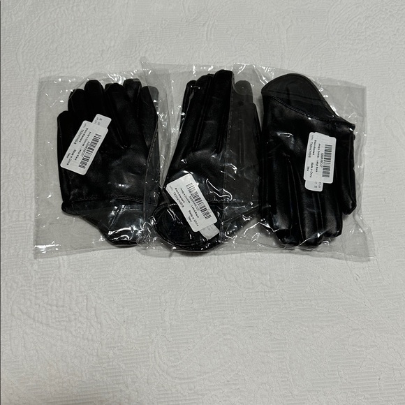 3 Pair Black Faux Leather Half Gloves - Picture 6 of 6